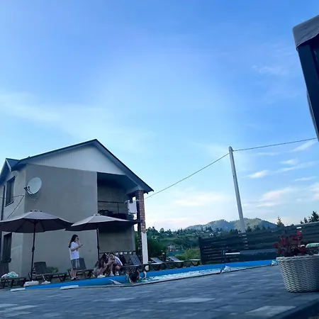 Guest house Koteg Lemberg з червня басейн з підігрівом 10 на 5 метрів